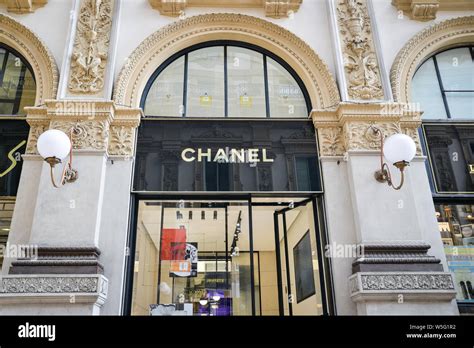 buy chanel at italy|montenapoleone chanel.